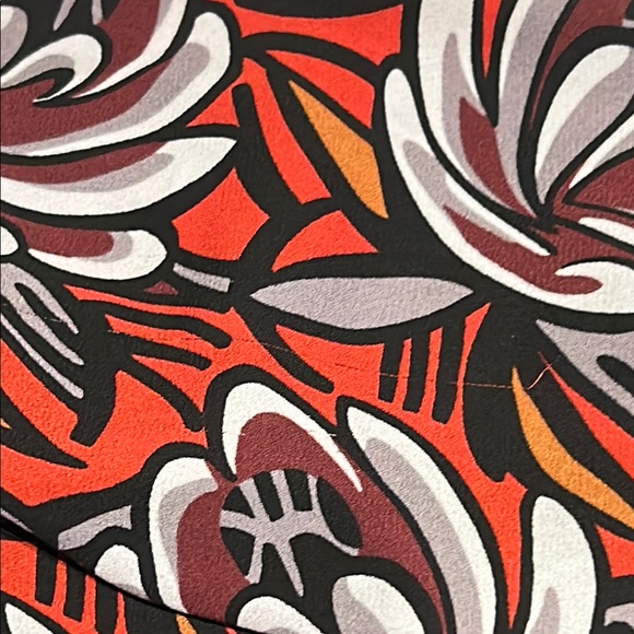 LOFT Multicolor Floral Top - Picture 3 of 7